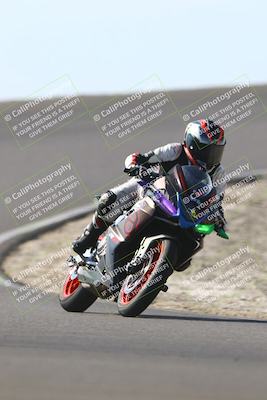 media/Nov-02-2025-Lets Ride (Sun) [[f7a3caa734]]/B Group/1220pm (Turn 2 Outside)/